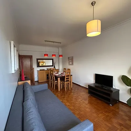 Apartamento 3f Bocage - Centro De *