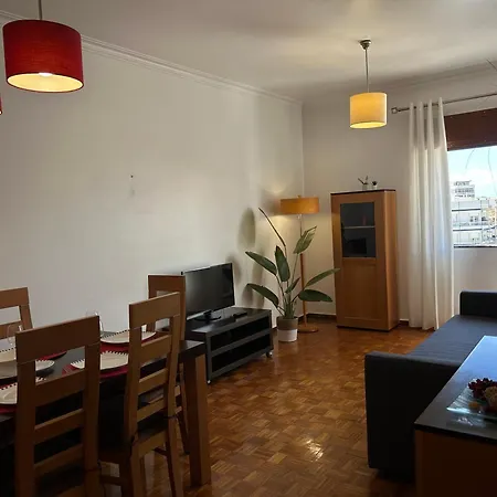 Apartamento 3f Bocage - Centro De *